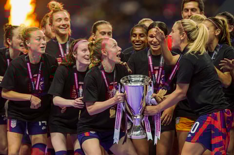 U.S. Soccer WNT vence a Canadá en final de CONCACAF