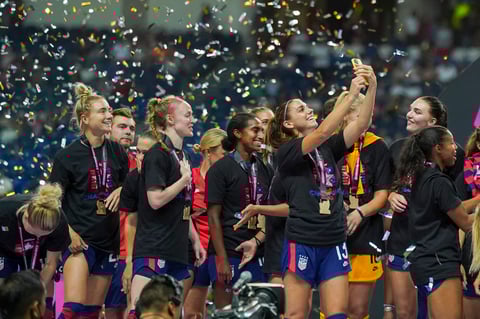 U.S. Soccer WNT vence a Canadá en final de CONCACAF