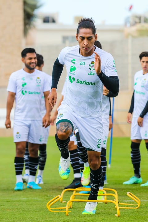 Entrena Santos de cara a la J4 contra Toluca