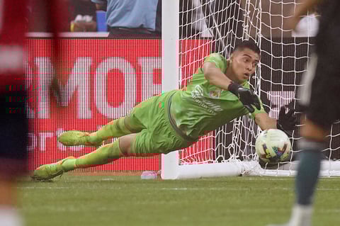 Los Ángeles Galaxy vence a Chivas en duelo amistoso