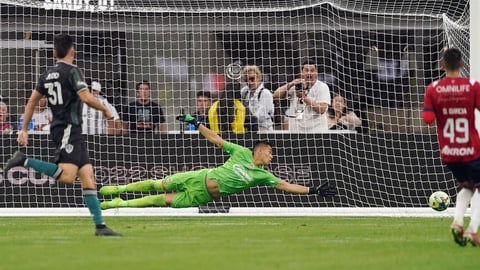 Los Ángeles Galaxy vence a Chivas en duelo amistoso