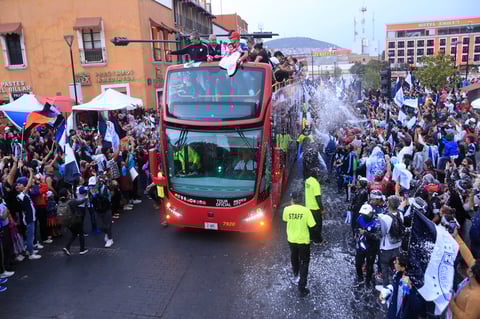 Desfile del campeón de Liga MX por las calles de Pachuca