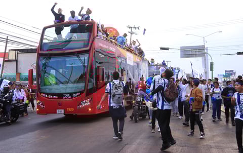 Desfile del campeón de Liga MX por las calles de Pachuca