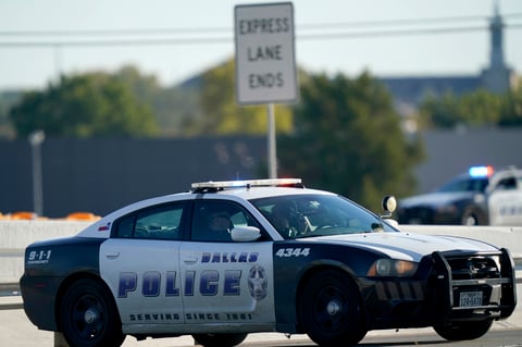 Choque de dos aviones militares deja seis muertos en Dallas, Texas