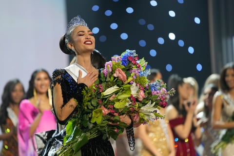 EUA gana la edición 71 de Miss Universo: R'Bonney Gabriel es la nueva reina de belleza universal