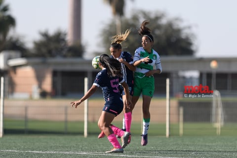 Paola Vidal, Yoselin Arredondo