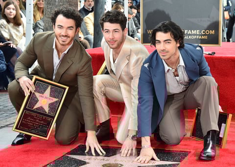 Los Jonas Brothers reciben su estrella de Hollywood