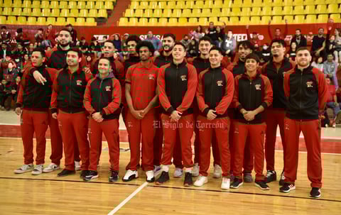 Presentan a jugadores de los Toros Laguna