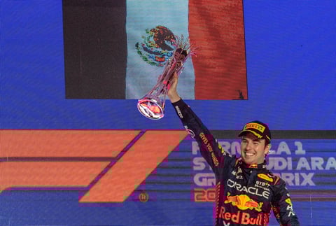 Sergio 'Checo' Pérez se lleva el Gran Premio de Arabia Saudita