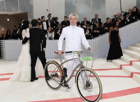 Met Gala 2023 hace homenaje al diseñador Karl Lagerfeld