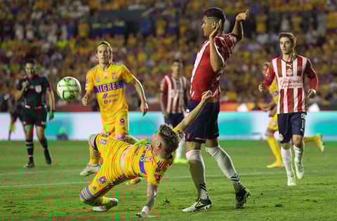 Chivas empata ante Tigres en final de ida del Clausura 2023