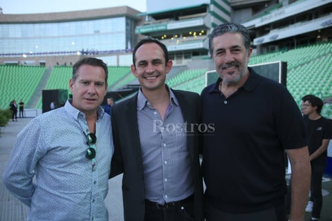 Arturo Gilio, Carlos y Antonio Safa.