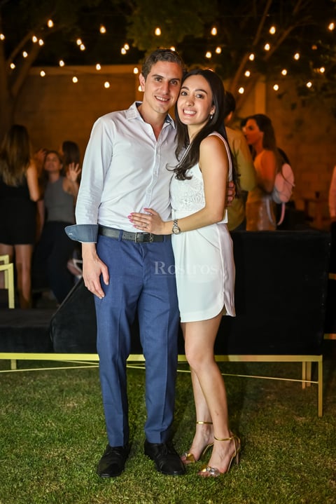 Julio Alvarado y Mariana García.
