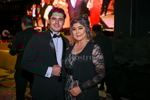 Festejan graduación