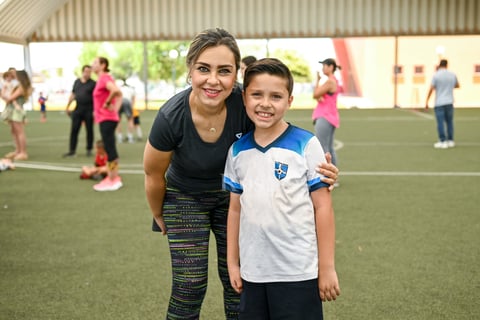 Niños disfrutan el verano