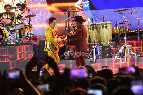 Los Tigres del Norte toman la Plaza Mayor de Torreón