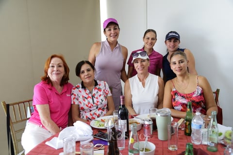 Leticia, Karla, Ale Ruiz, Cecy, Mary y Sofía