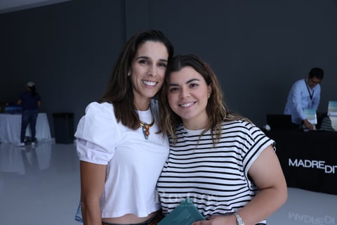 -Ana Cepeda y Cecy.