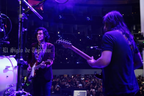 Caifanes se presenta con un ‘sold out’ en el Coliseo Centenario