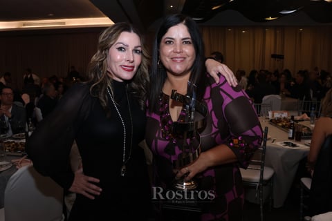 -Asa Albores y Rosy.