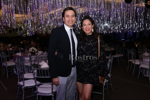 -Carlos Cuevas y Pamela Onofre.