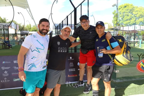 -Carlos Mena, Manolo Jaidar, Pepe González y Francisco González.