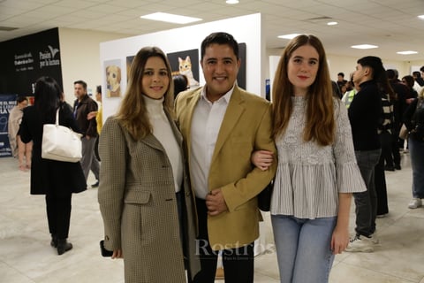 -Diana Carmona, Guillermo García y Camila Sánchez.