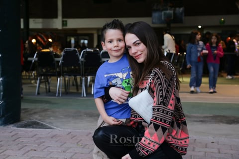 -Lorenzo y Cristy Sesma.
