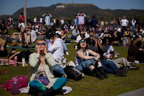Así se vivió el Eclipse Total Solar en diferentes partes del mundo