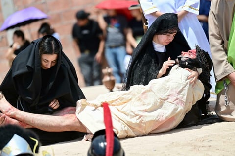 Representan el Viacrucis en Lerdo