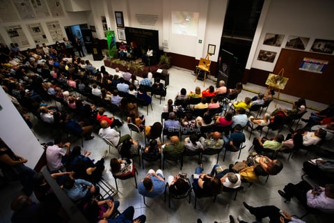 Julie Ibarra Rossow y Elizabeth Pérez Alemán presentan libro Las reinas del charco'