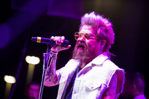 Maestros laguneros bailan al ritmo de Tropicalísimo Apache, La Firma y Los Invasores de Nuevo León