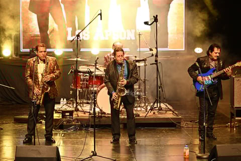 Los Apson hacen vivir a los laguneros una noche de rock and roll