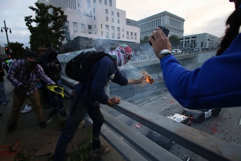 Gobernador de California demanda a Trump por despliegue de Guardia Nacional en Los Ángeles; prevén despliegue de marines