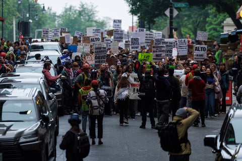 Protestas contra redadas migratorias se extienden por todo Estados Unidos