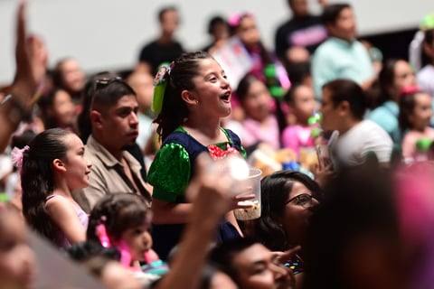 Niños viven un concierto inolvidable con Lara Campos, Los Meñiques de la Casa y Saritah Bebé