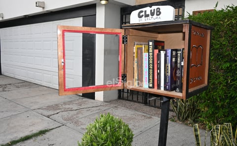 Laguneros crean buzón de lectura en Torreón