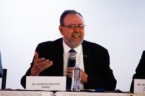 Doctor Mauricio Beuchot reflexiona sobre derechos humanos con conferencia