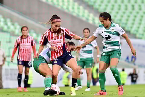 Extra, Extra... Ganan las Guerreras a Chivas en el Estadio Corona