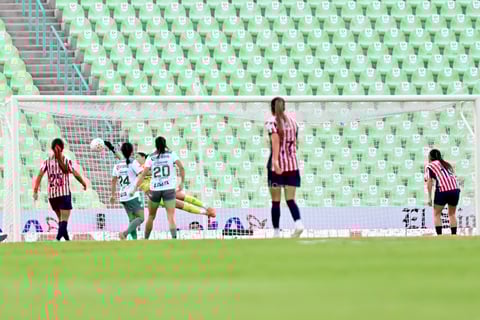 Extra, Extra... Ganan las Guerreras a Chivas en el Estadio Corona