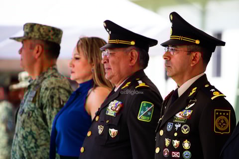 Toma protesta nuevo comandante del Mando Especial de La Laguna