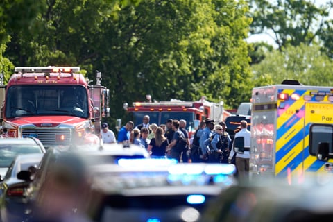 Tiroteo en escuela católica de Minneapolis deja muertos y heridos