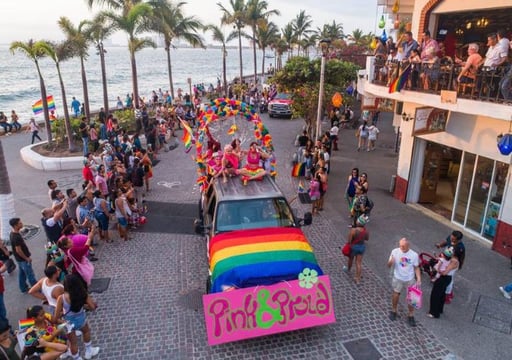 Imagen Esperan llegada de turistas de extranjeros al Vallarta Pride 2024