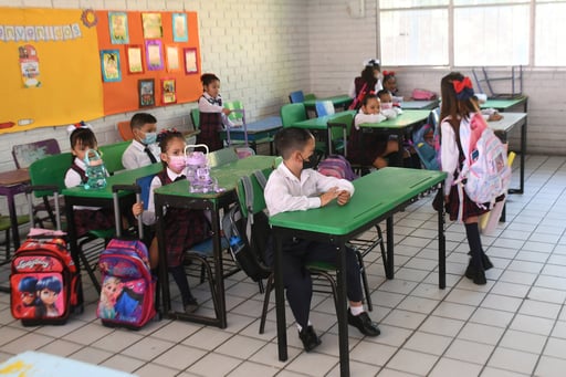 Imagen Notifican a padres de familia en escuelas de San Pedro sobre clases a distancia
