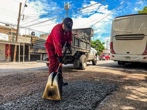 Imagen Van por mejoramiento en calles de colonias del sur de Torreón