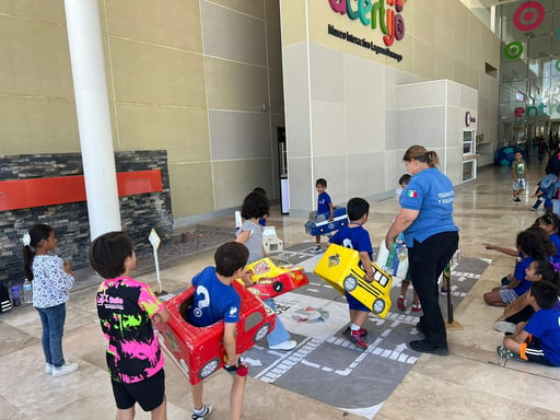 Imagen Tránsito y Vialidad de Gómez Palacio brinda pláticas durante curso de verano en Museo El Acertijo