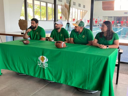 Imagen Presentan los Lions Flag Football en Altozano Laguna, a su nuevo Head Coach