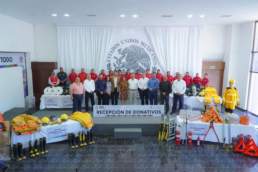 Imagen Empresarios laguneros donan equipos para fortalecer al cuerpo de Bomberos de Gómez Palacio