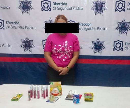 Imagen Detienen a mujer en Torreón por robo a comercio, el valor de la mercancía es casi 3 mil pesos