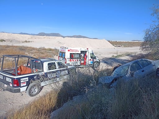 Imagen Hombre termina lesionado tras dormir al volante en Libramiento Óscar Flores Tapia